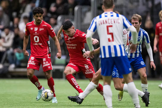 Bläddra bland fler bilder av Fotboll, Träningsmatch, Elfsborg - Odense