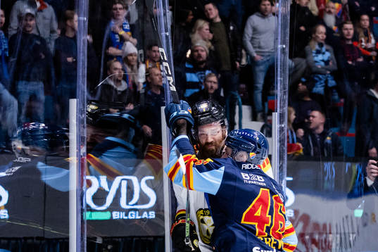 Djurgårdens Albin Grewe och Brynäs Jordie Benn