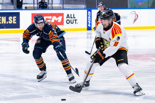 Djurgårdens Wiktor Nilsson och Brynäs Johan Larsson