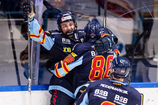Djurgårdens Linus Eriksson jublar