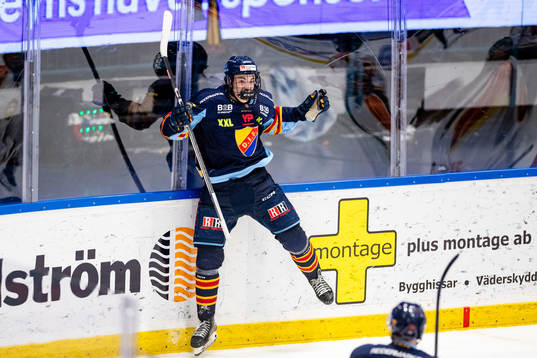 Djurgårdens Linus Eriksson jublar