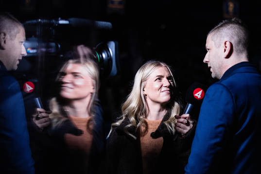 TV4 s Kajsa Kalméus intervjuar Djurgårdens tränare