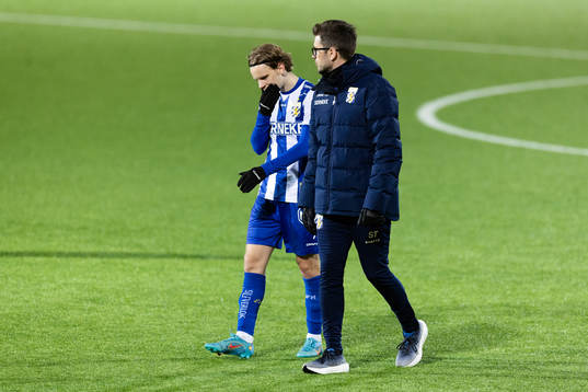 IFK Göteborgs Oscar Pettersson och assisterande tränare