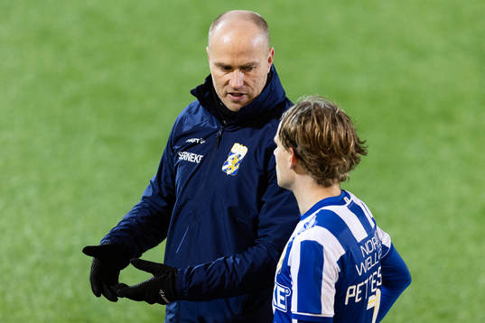 IFK Göteborgs tränare Jens Berthel Askou och Oscar