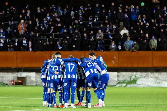 IFK Göteborgs spelare samlade innan träningsmatchen i