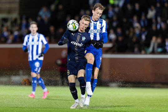 Halmstads Viktor Granath och IFK Göteborgs Adam Carlén
