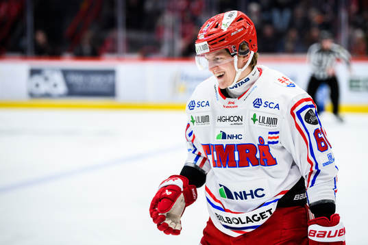 Timrås Axel Rindell jublar