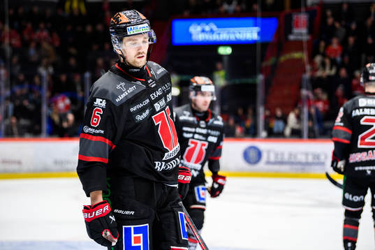 Örebros Filip Berglund deppar