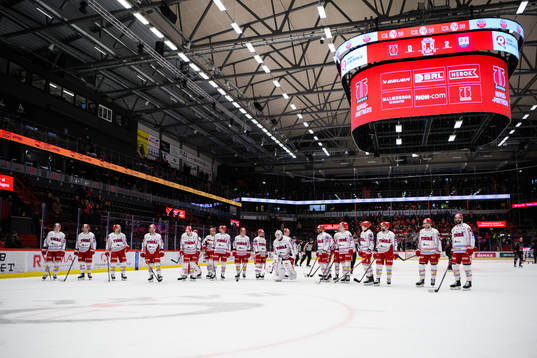 Timrås spelar jublar