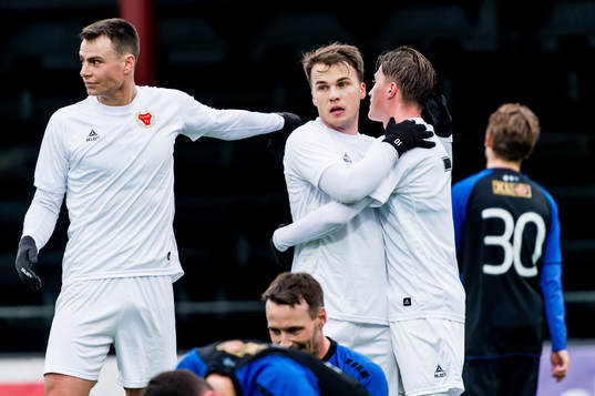 Bläddra bland fler bilder av Fotboll, Träningsmatch, HB Køge - Kalmar