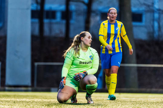 Eskilsminnes målvakt Matilda Magnusson deppar