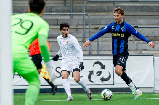 Kalmars Leon Isa och HB Køges Silas Hald
