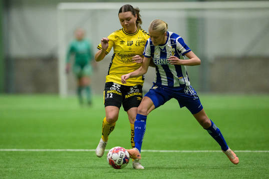 Elfsborgs Hedvig Petersson och IFK Göteborgs Filippa