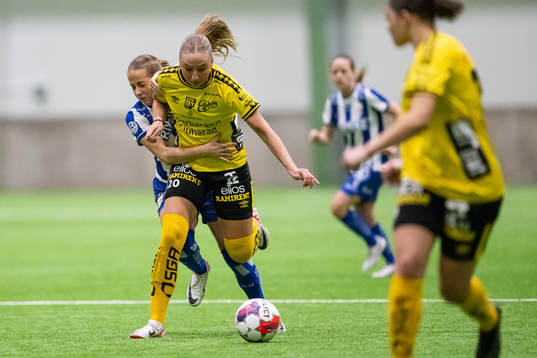 IFK Göteborgs Isabella Svanström och Elfsborgs Stina