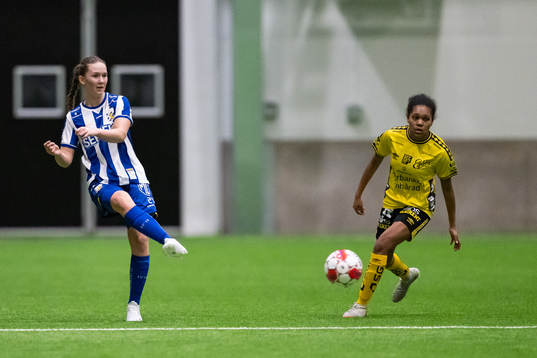 IFK Göteborgs Linn Törnberg och Elfsborgs Vanessa Lopez