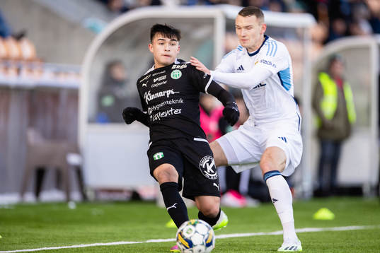 Västerås SKs Alexander Thongla-Iad Warneryd och