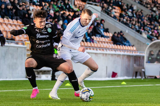 Västerås SKs Alexander Thongla-Iad Warneryd och