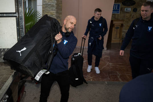 Malmö FFs tränare Henrik Rydström vid ankomsten till