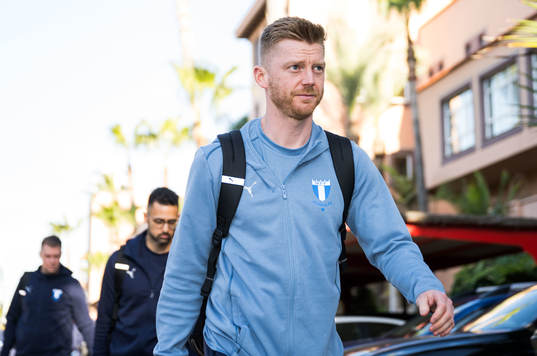 Malmö FFs Anders Christiansen vid ankomsten till