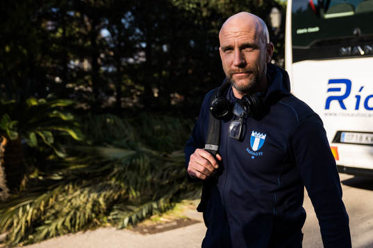 Malmö FFs tränare Henrik Rydström vid ankomsten till