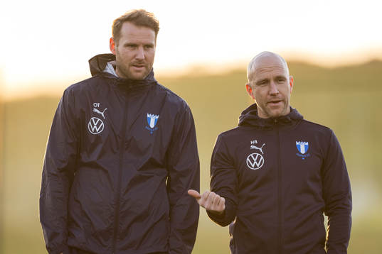 Malmö FFs assisterande tränare Ola Toivonen och tränare