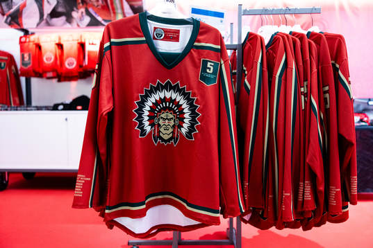 Replika tröjor med tidigare Frölunda spelaren Christian