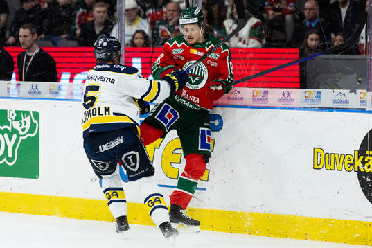 HV71s Victor Sjöholm och Frölundas Malte Strömwall