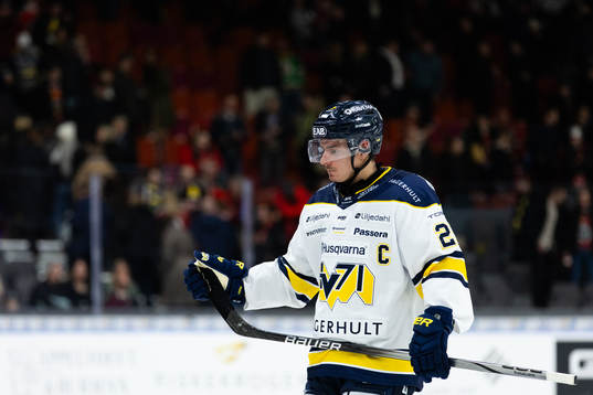HV71s André Petersson deppar
