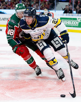 Frölundas Carl Klingberg och HV71s André Petersson