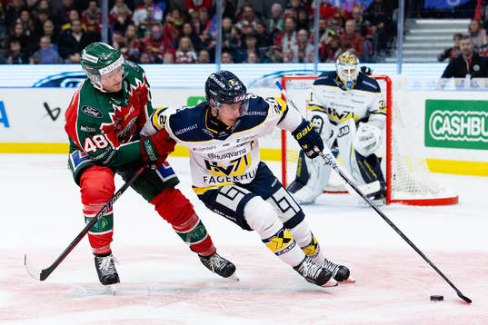 Frölundas Carl Klingberg och HV71s André Petersson