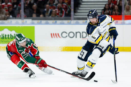 Frölundas Max Friberg och HV71s Anton Strålman