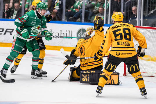 Skellefteås målvakt Gustaf Lindvall