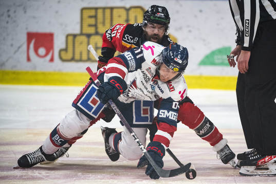 Luleås Jack Connolly och Linköpings Markus Ljungh
