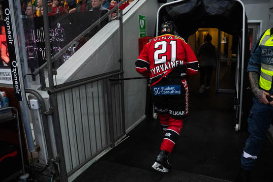 Luleås Juhani Tyrväinen går av skadad