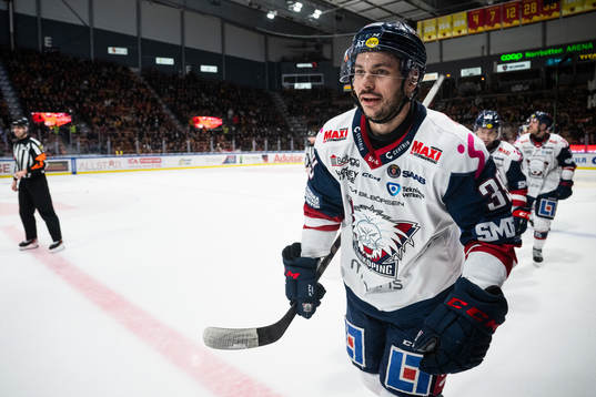 Linköpings Ty Rattie jublar