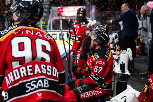 Luleås Linus Omark deppar