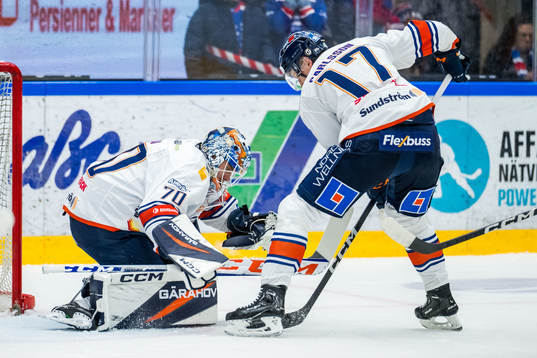 Växjös målvakt Adam Åhman och Gabriel Carlsson