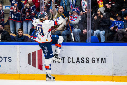 Växjös Marcus Sylvegård jublar