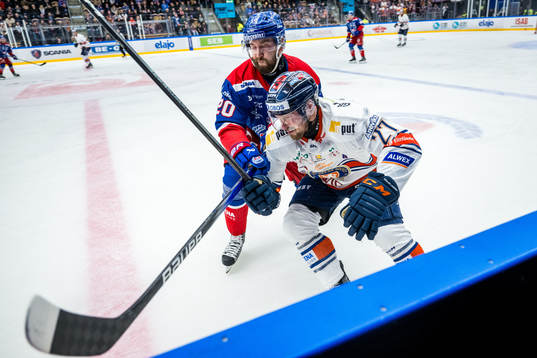 Oskarshamns Hynek Zohorna och Växjös Martin Lundberg