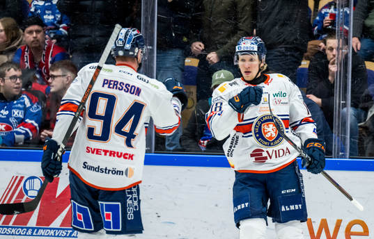 Växjös Marcus Sylvegård jublar
