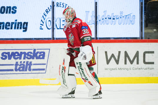 MoDos målvakt Lassi Lehtinen deppar