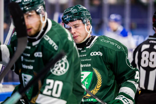 Färjestads Oscar Lawner deppar