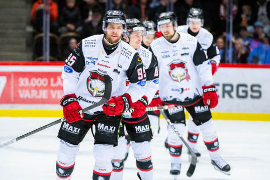 Malmö Redhawks Carl Persson jublar