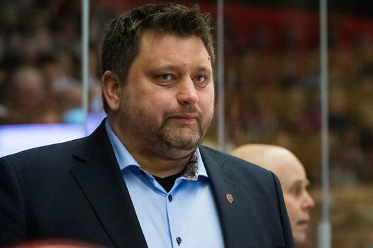 MoDos tränare Mattias Karlin