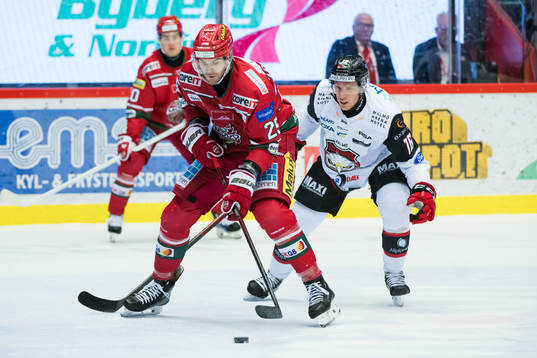 MoDos Sam Vigneault och Malmö Redhawks Matias Lassen