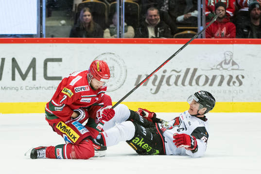MoDos Pontus Näsén och Malmö Redhawks Fredrik Händemark
