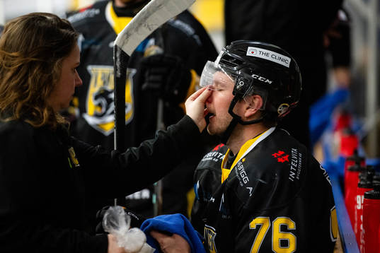 Panters Erik Sandgren har ont