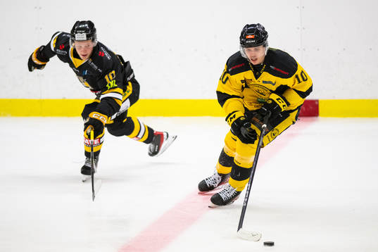 Panters Tobias Jarnvi och Vänersborgs Albin Svensson