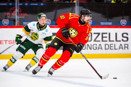 Björklövens Fredric Weigel och Brynäs Jack Kopacka