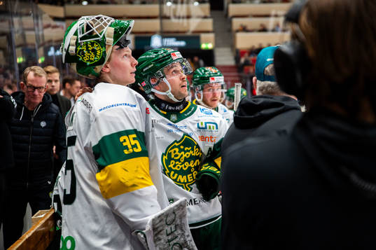 Björklövens målvakt Melker Thelin och Mattias Nörstebö